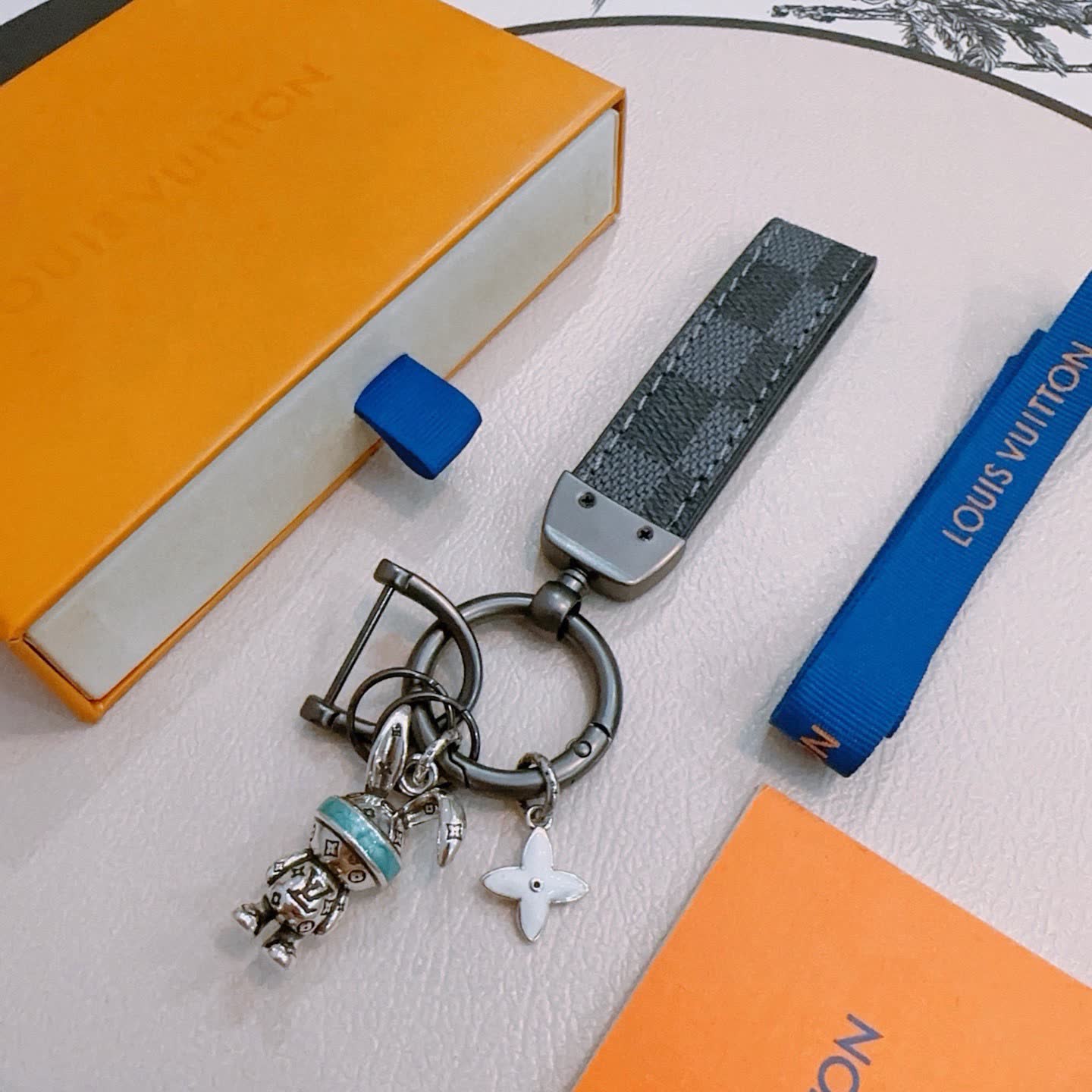 Louis Vuitton M31051 Key Ring